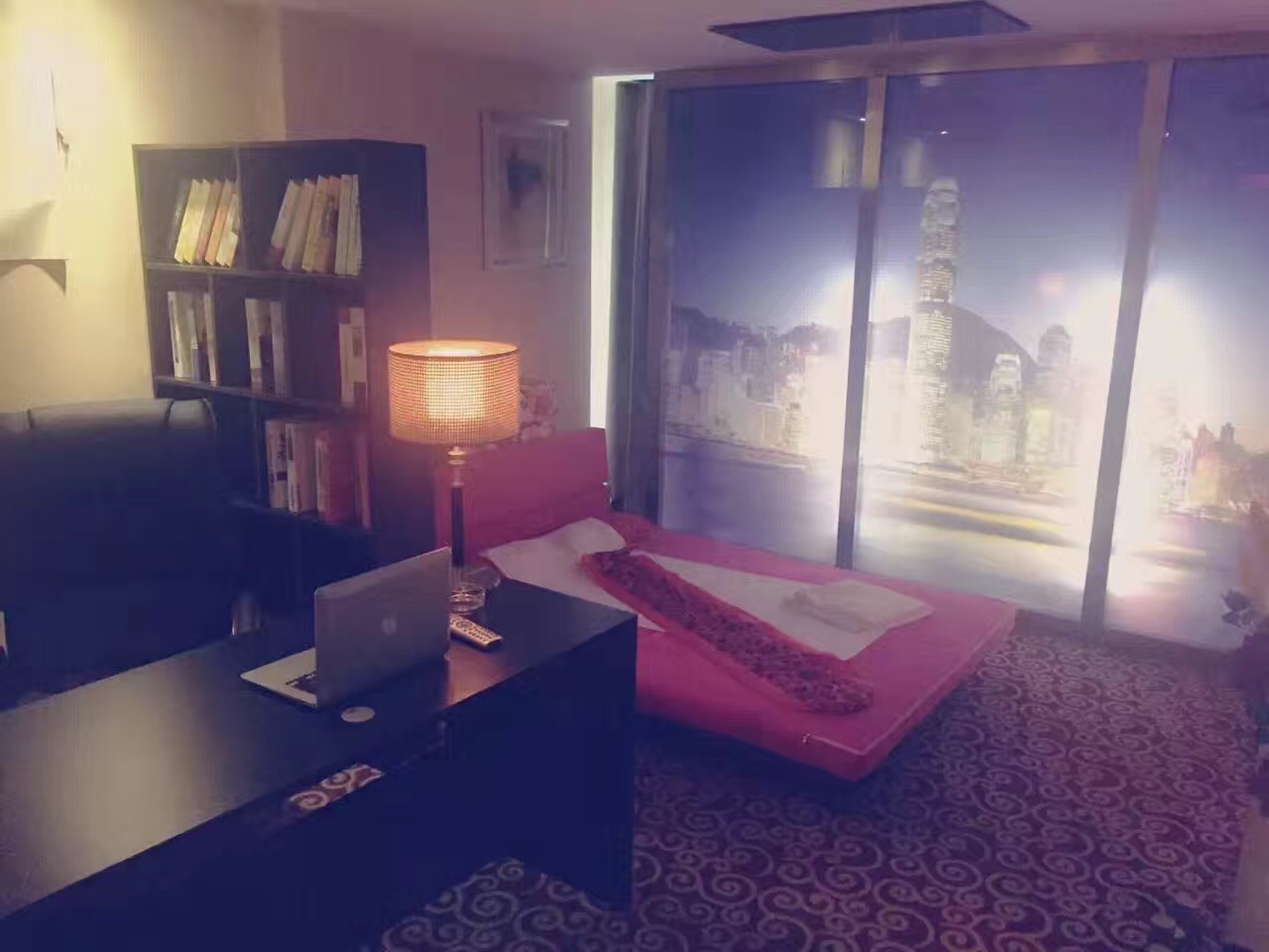 162455letc07jtoxgttce9.jpg